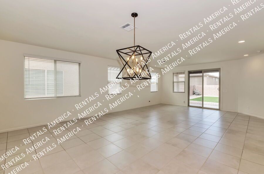 Bright and Stylish New Home in Vail's Ridge Community property image