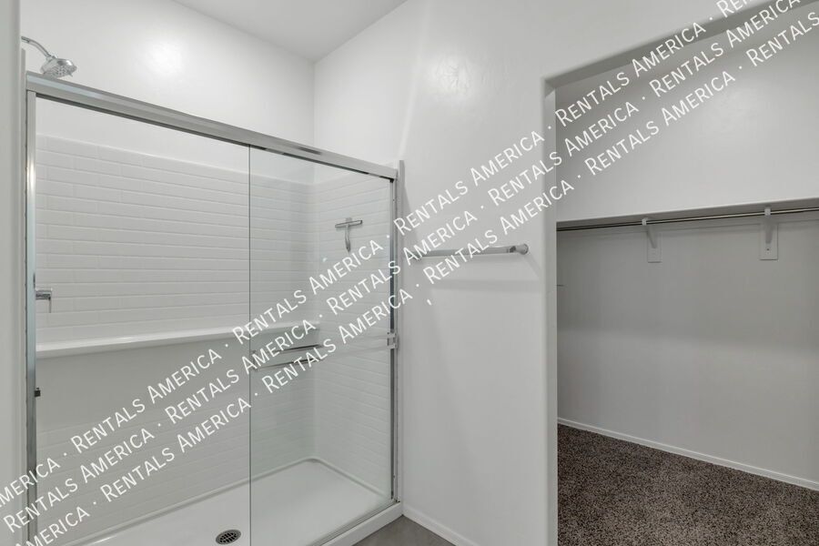 Great home on southeast side! property image