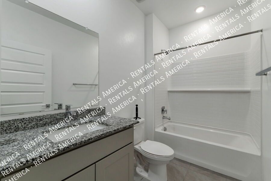Great home on southeast side! property image
