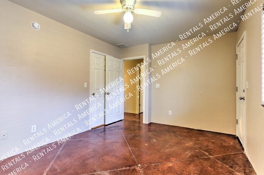 Spacious 4-bedroom, 2-bath home with fenced in yard. property image