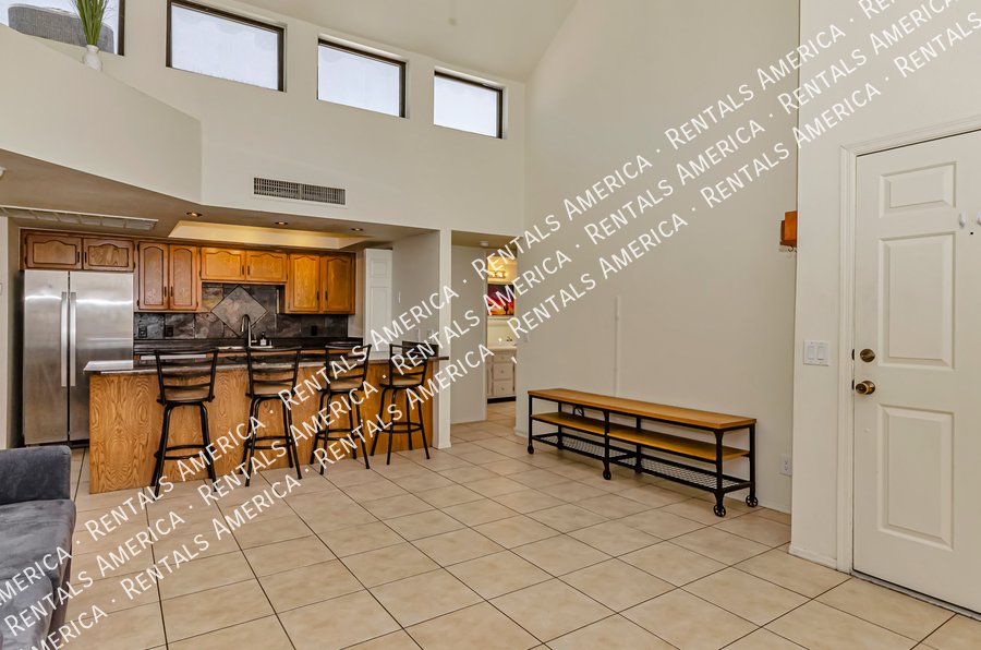 Modern condo with pool, gym property image