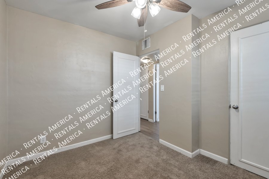 Fantastic 3 bd 2 bath near the U of A! property image