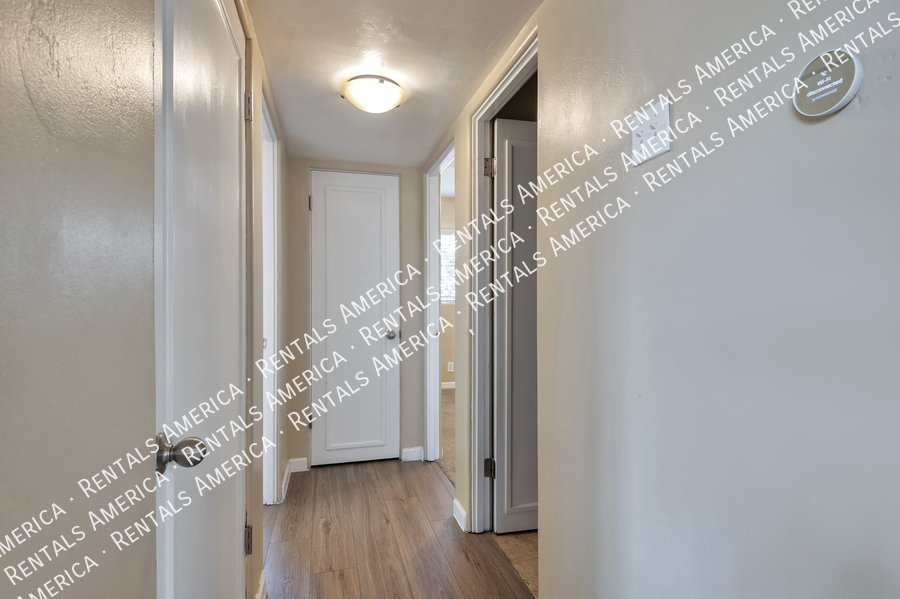 Fantastic 3 bd 2 bath near the U of A! property image