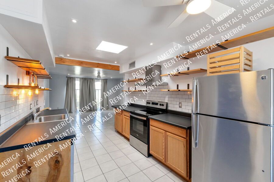 Miramonte-Single story 2 bedroom condo with Garage!! property image