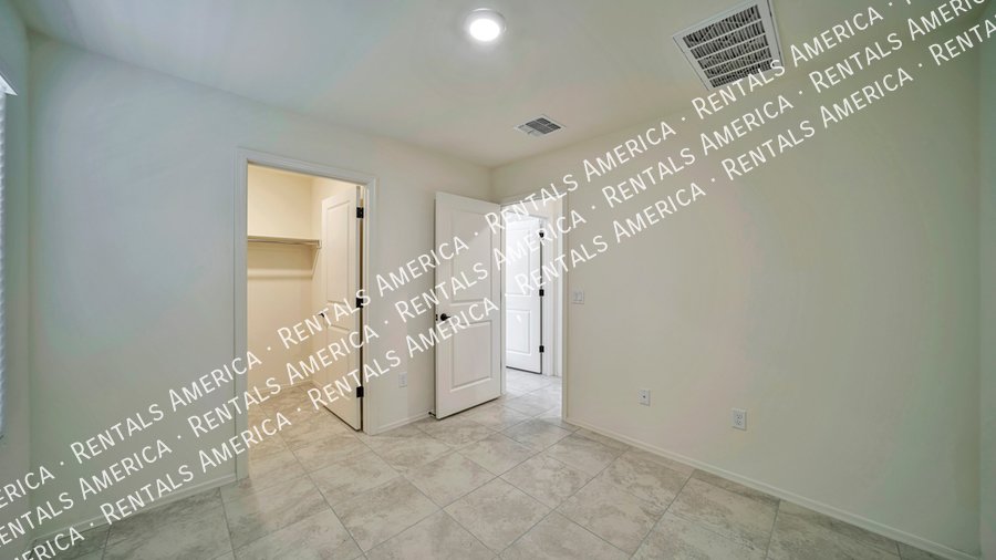 Almost New 3 Bed/2Bath w/ Large Kitchen/Great Room... property image