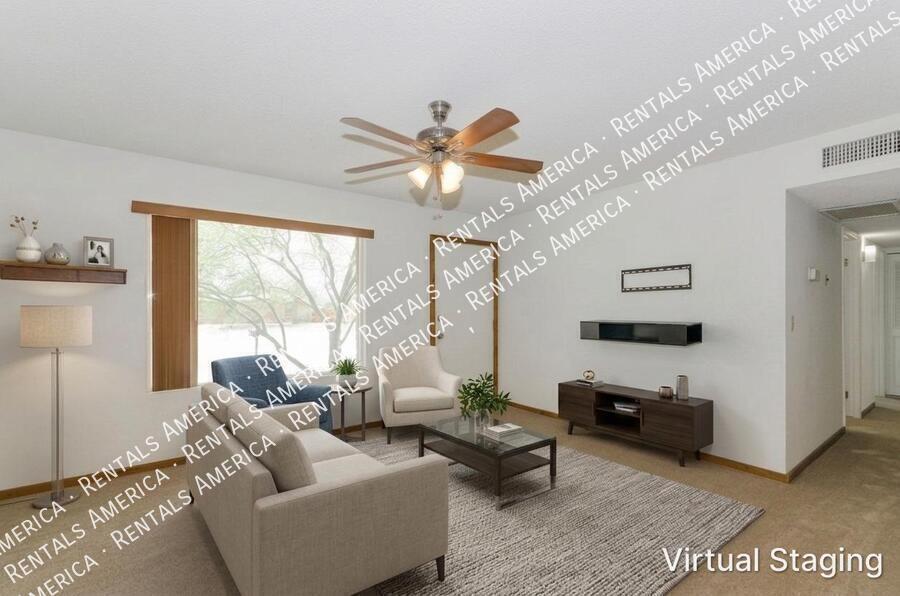 Beautiful 3/2 with a Sparkling Pool property image