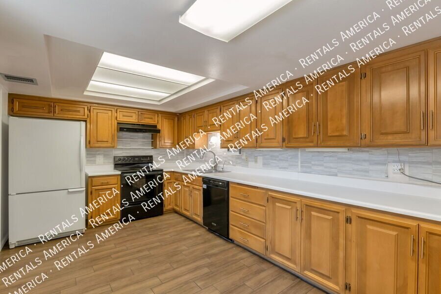 2-Bedroom +Den, 2-Bath Single-Story Townhome property image
