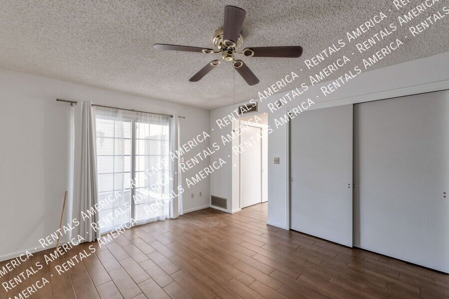 2-Bedroom +Den, 2-Bath Single-Story Townhome property image