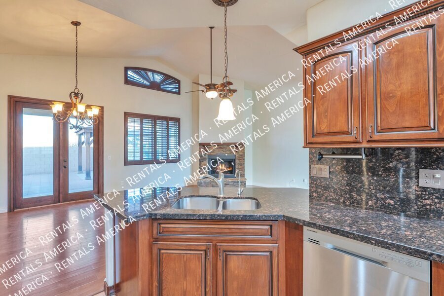 BEAUTIFUL RITA RANCH 3/2 with SOLAR property image