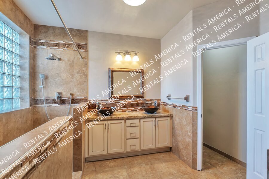BEAUTIFUL RITA RANCH 3/2 with SOLAR property image