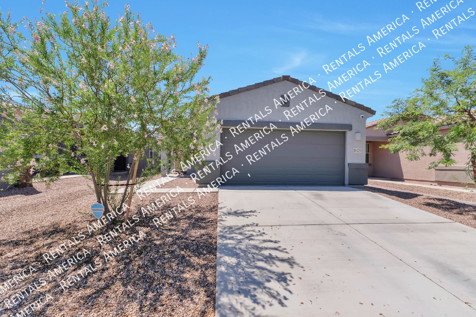 4 bedroom in Gladden Farms property image