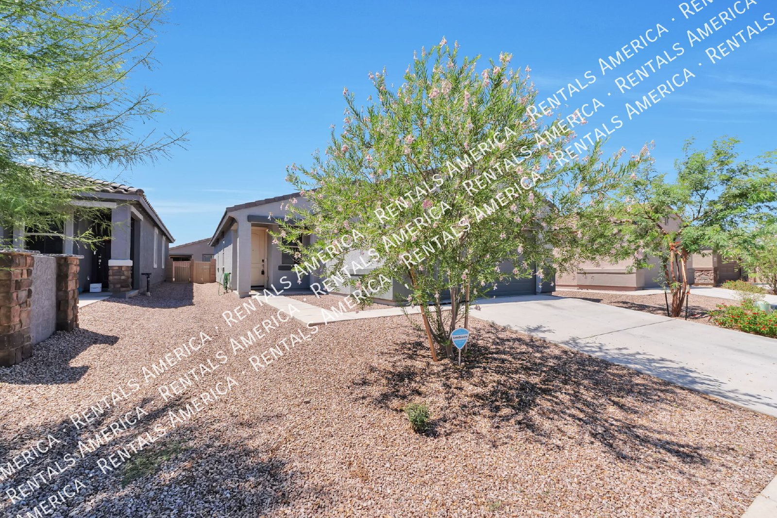 4 bedroom in Gladden Farms property image