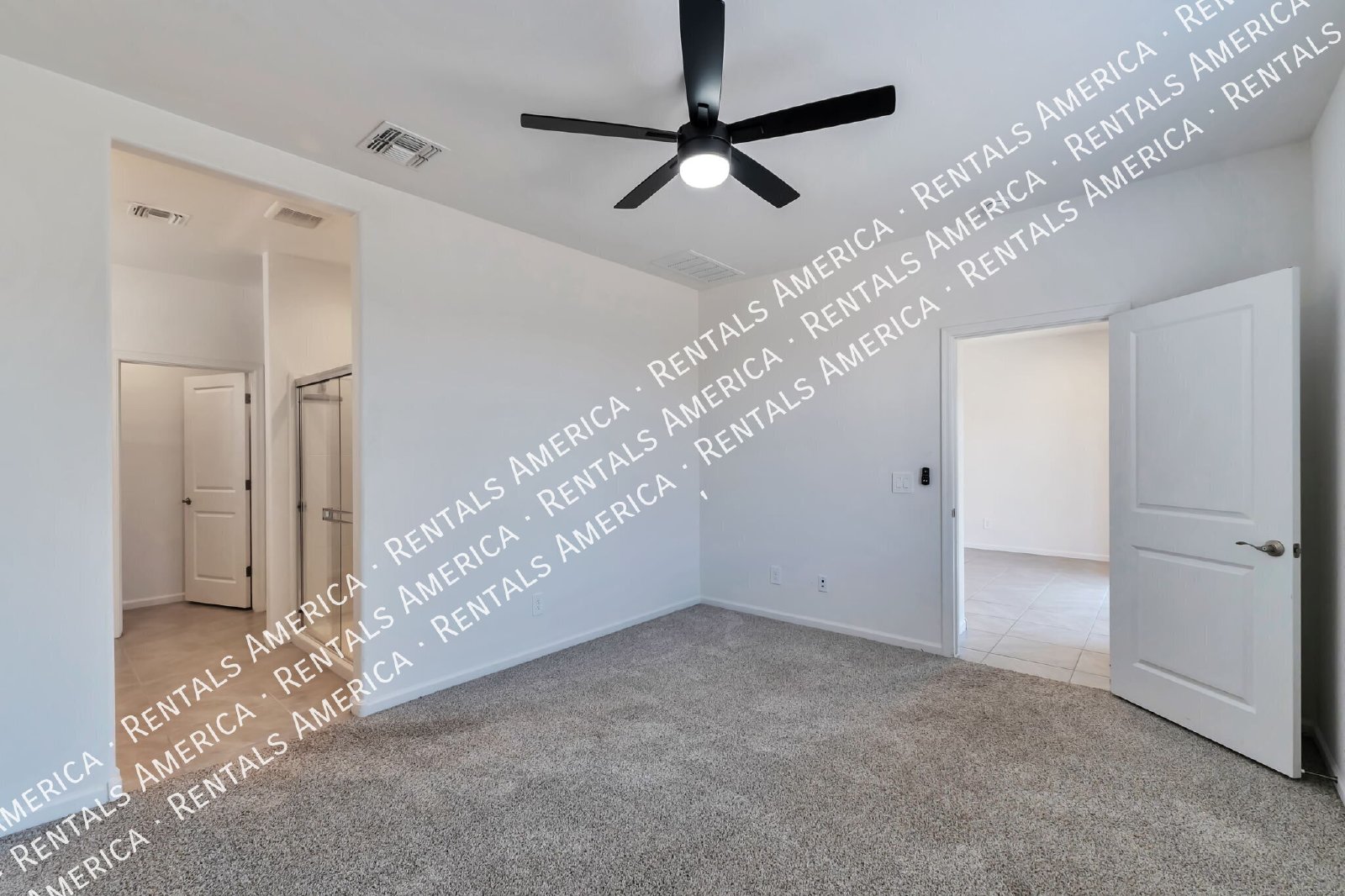 4 bedroom in Gladden Farms property image