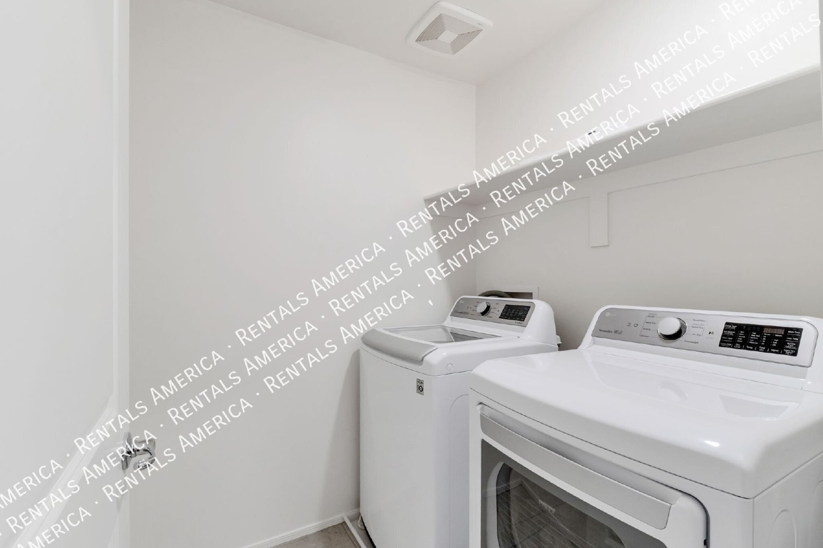 Near U of A, Banner, shopping, dining property image