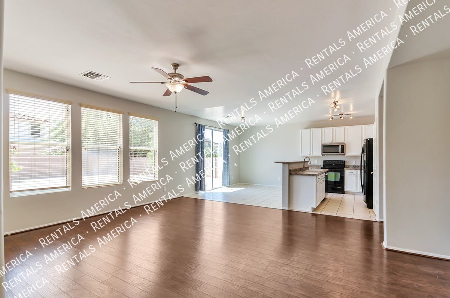 Beautiful home near DMAFB & I-10! property image