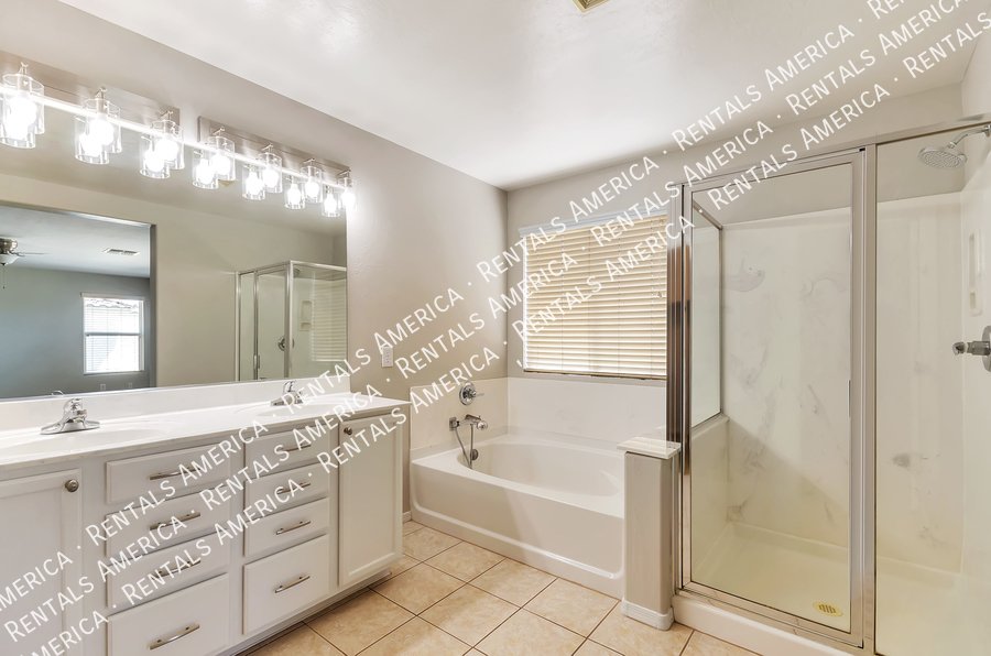 Beautiful home near DMAFB & I-10! property image