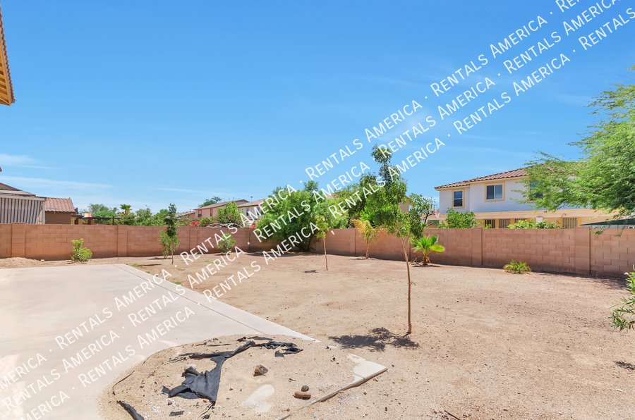 Beautiful home near DMAFB & I-10! property image