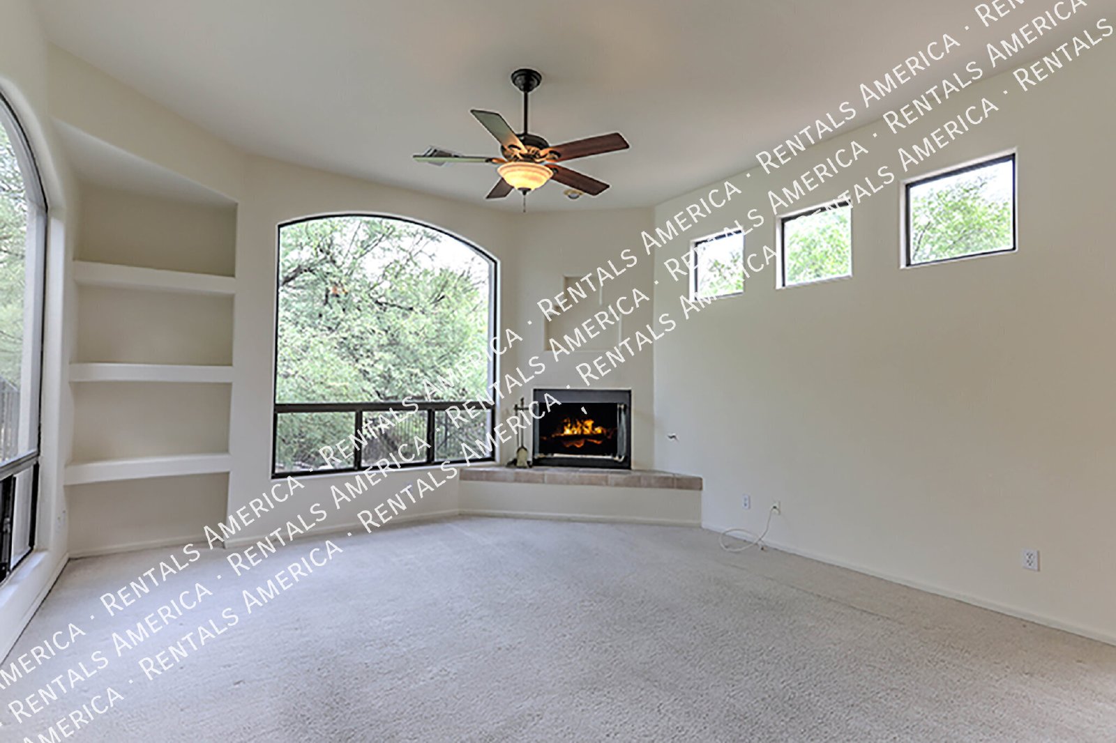 Beautiful 4 bedroom 3/5 bath Retreat with Mountain Views, Pool & Spa property image