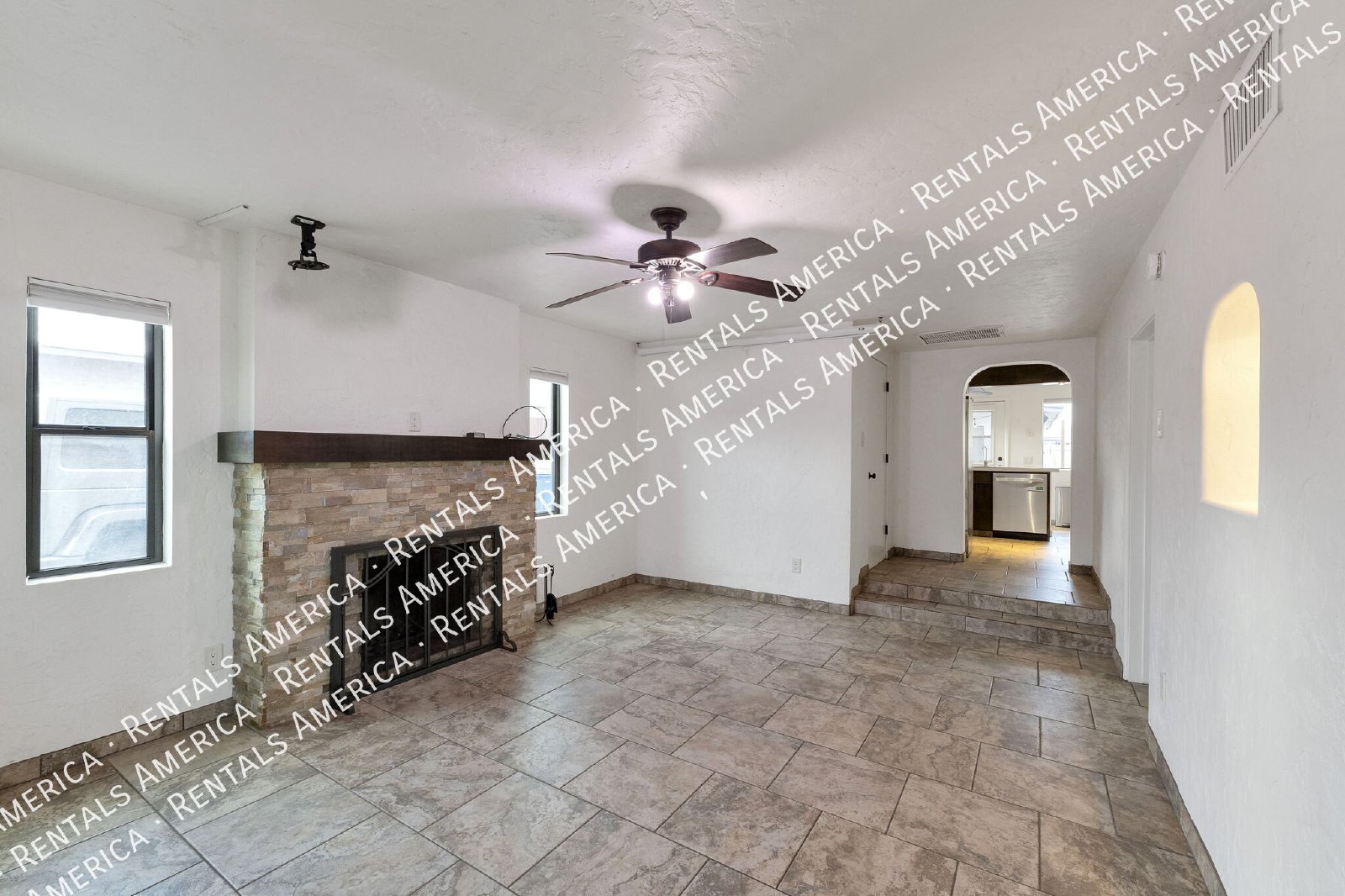 ADORABLE 3 bedroom with large yard! Water included! property image