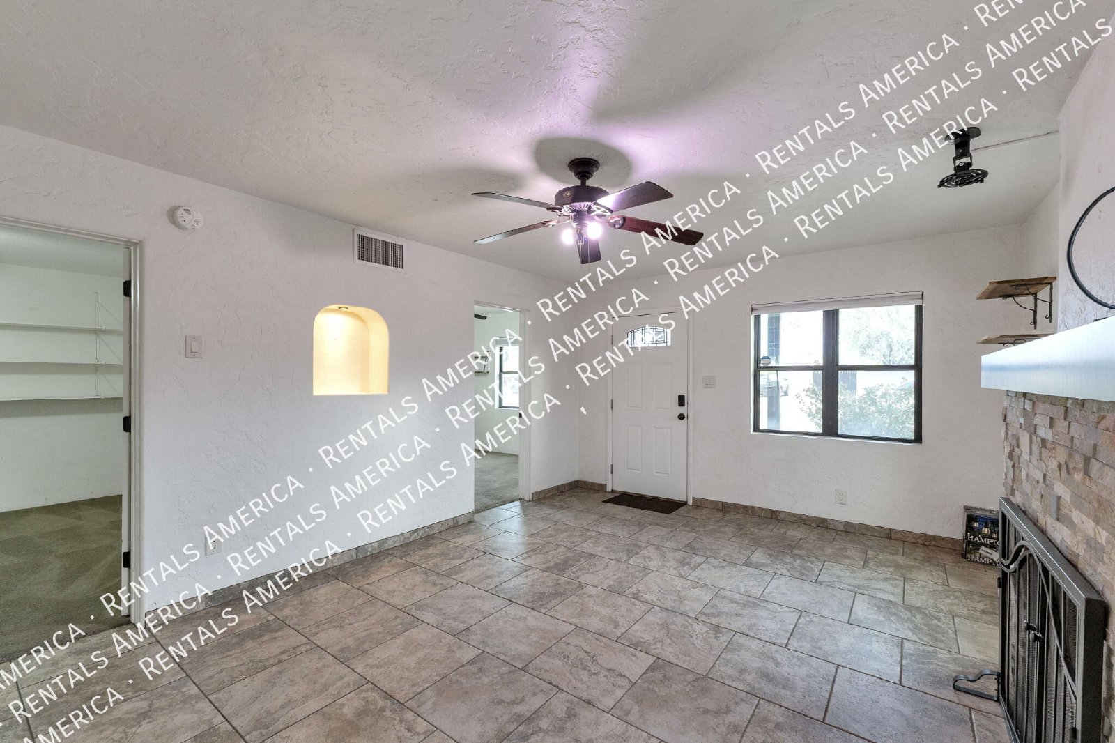 ADORABLE 3 bedroom with large yard! Water included! property image