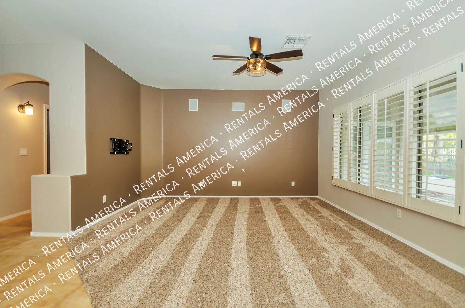 3 bedroom, 2 bath with Custom Pool and Mountain Views property image