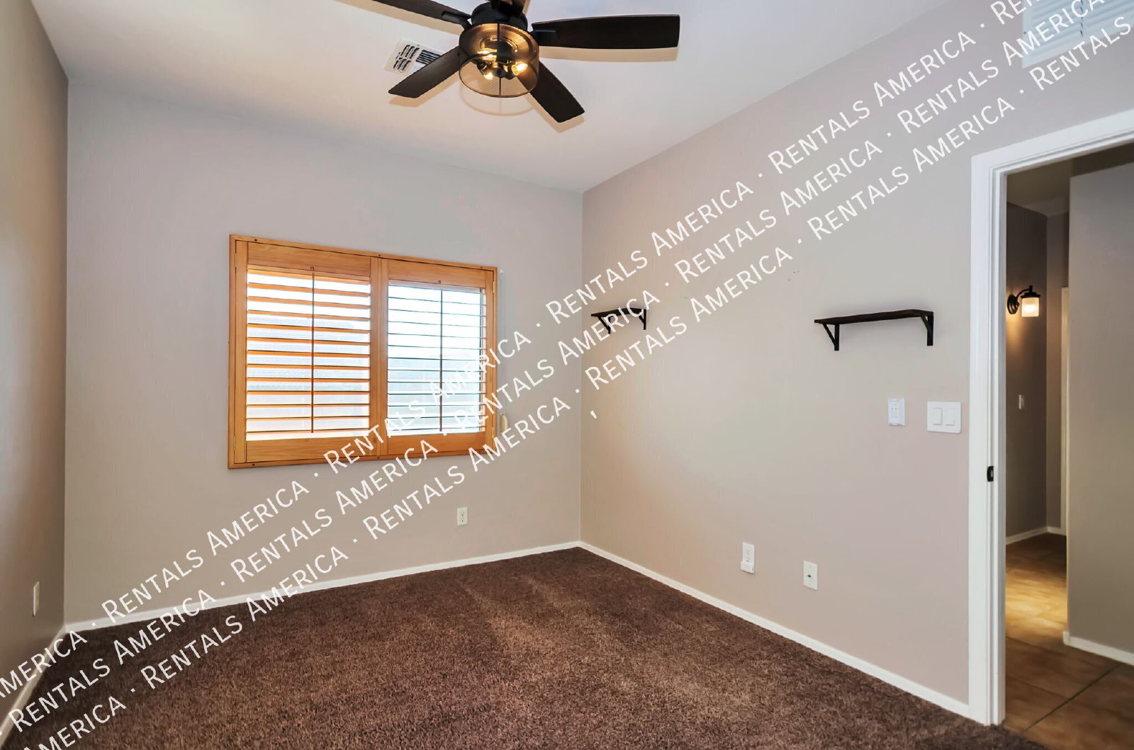 3 bedroom, 2 bath with Custom Pool and Mountain Views property image