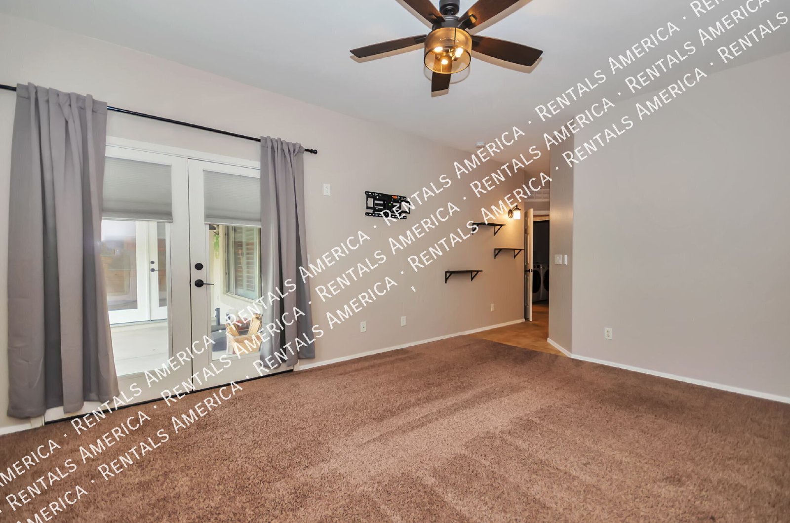 3 bedroom, 2 bath with Custom Pool and Mountain Views property image