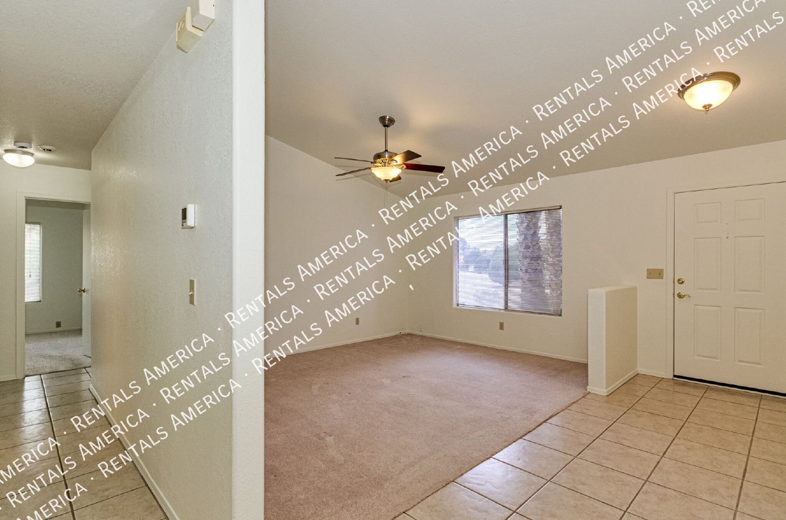 Wow! 3 bedroom/2 bath home on large corner lot! property image