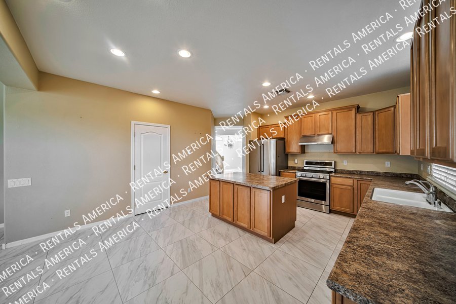 Summer special: FIVE bedrooms in Rancho Vistoso property image