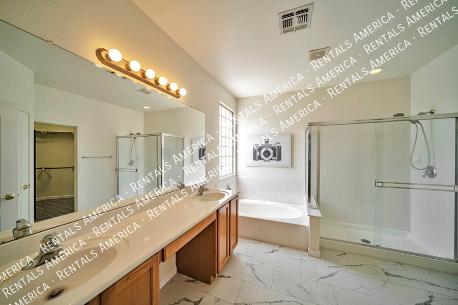 Summer special: FIVE bedrooms in Rancho Vistoso property image