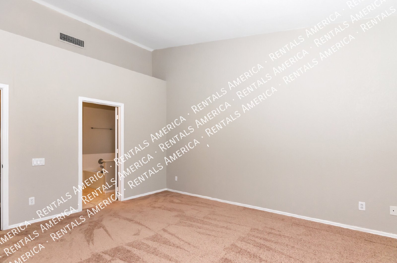 Like New in Rita Ranch! Available Immediately property image