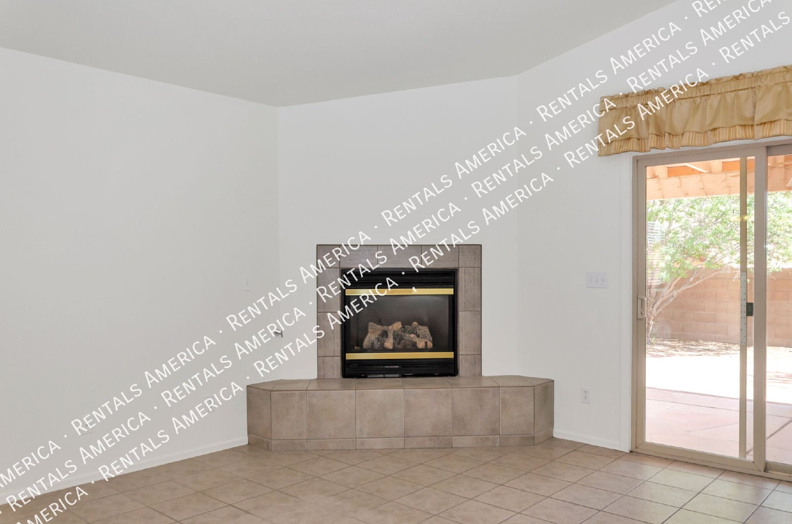 Large 3 bedroom, 2 bath with large yard, 3 car garage! property image