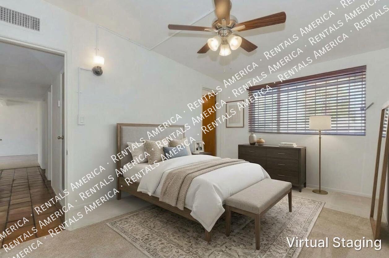 Cute 3 bedroom/2 bath with huge yard! property image