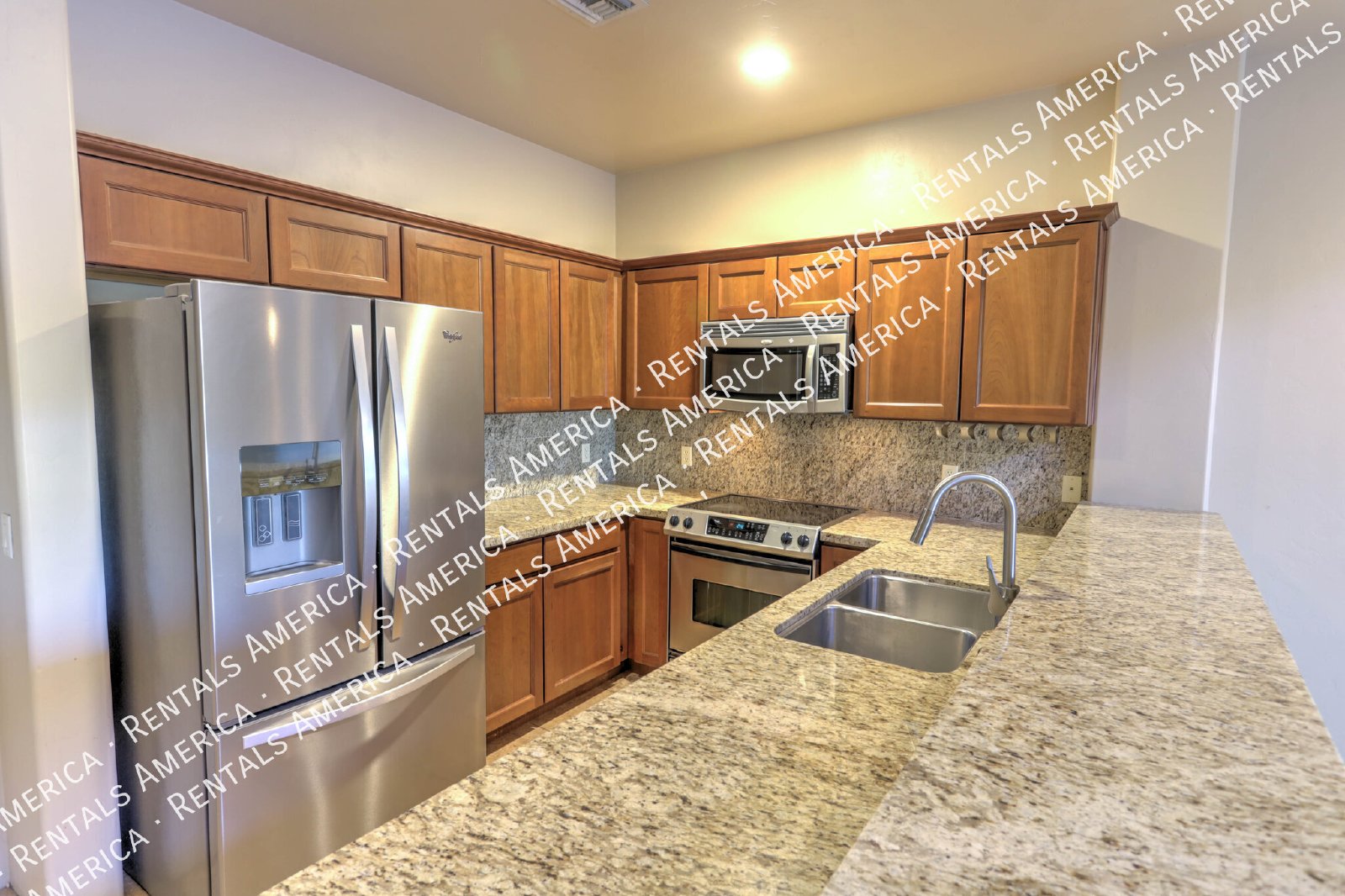 Upscale 3bed/3bath Town Home with Community Pool! property image