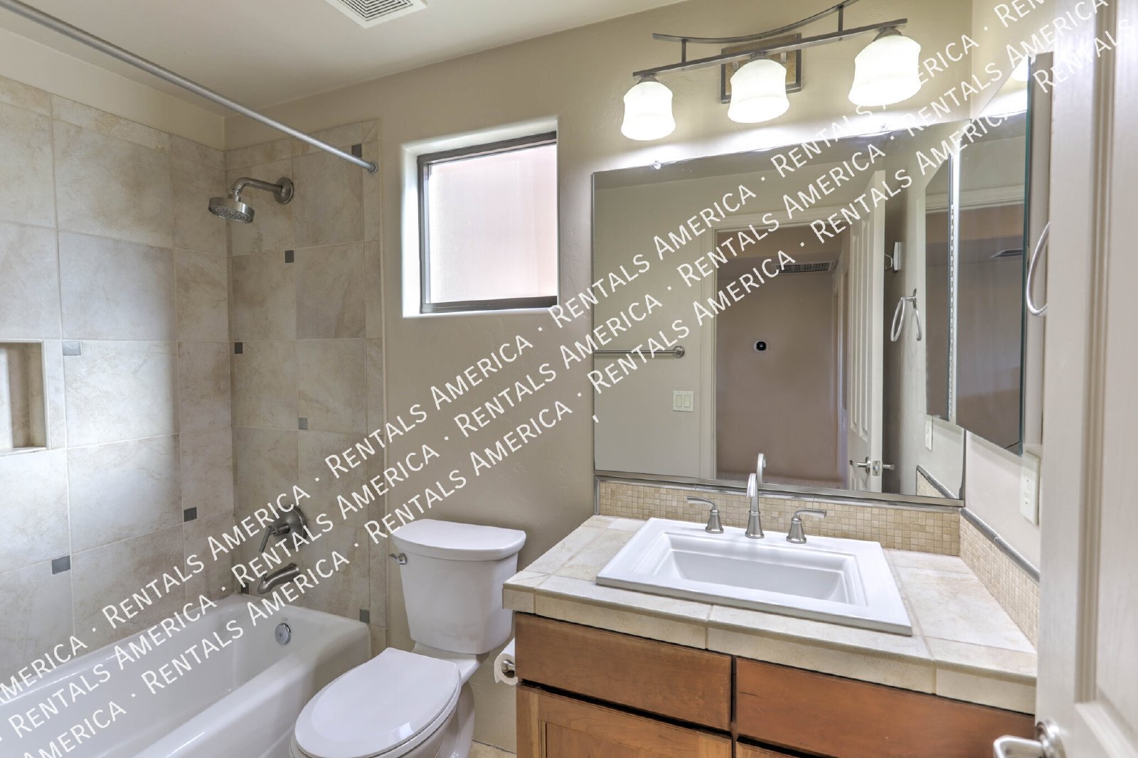 Upscale 3bed/3bath Town Home with Community Pool! property image