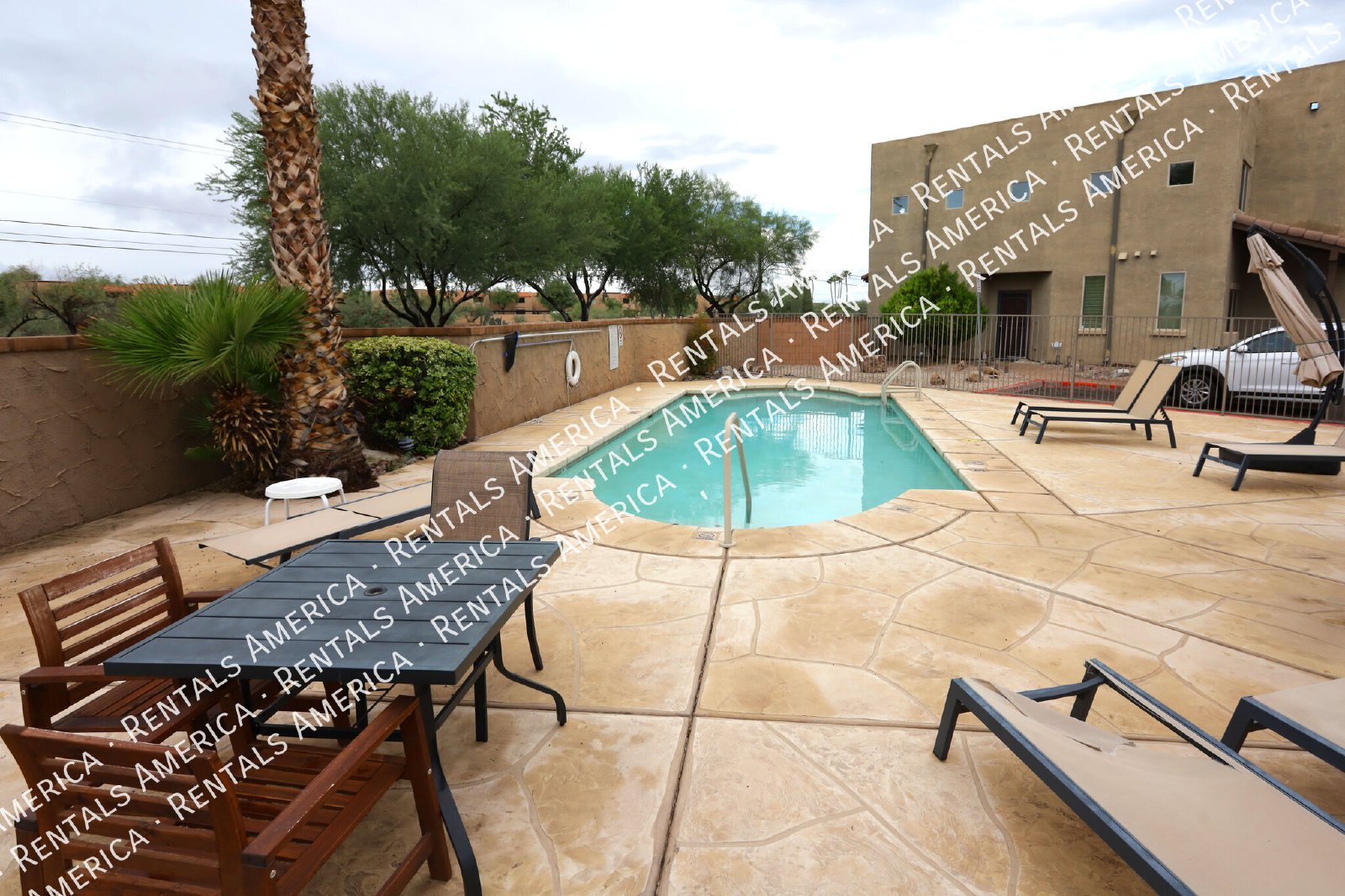 Upscale 3bed/3bath Town Home with Community Pool! property image