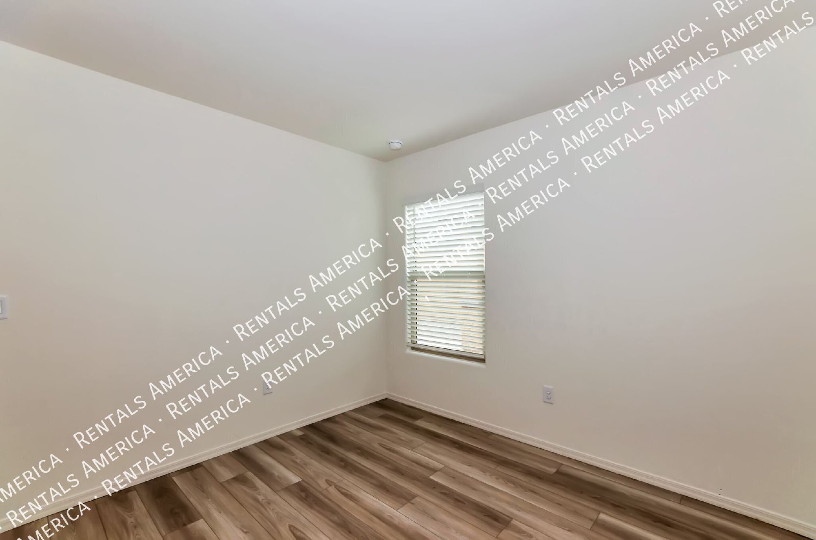 Brand-New 4Bd 2Bath Energy Efficient Home property image