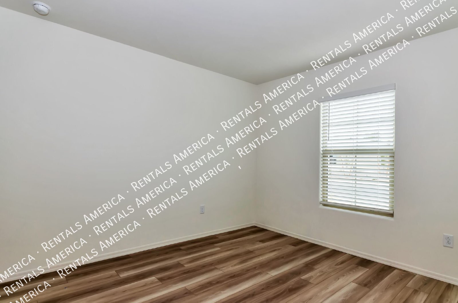 Brand-New 4Bd 2Bath Energy Efficient Home property image