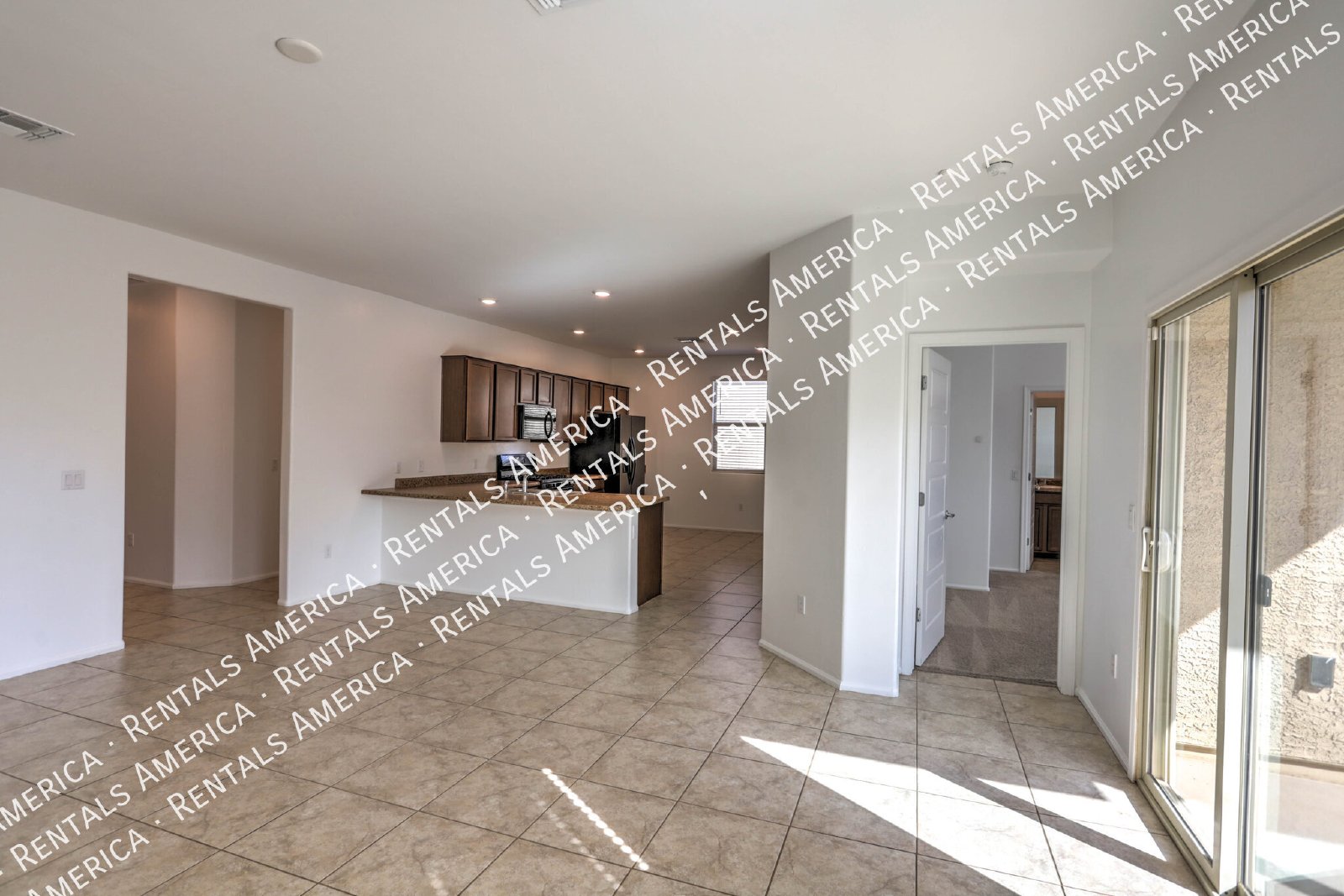 Beautiful 3 bed/2 bath Home with Washer/Dryer Connections! property image
