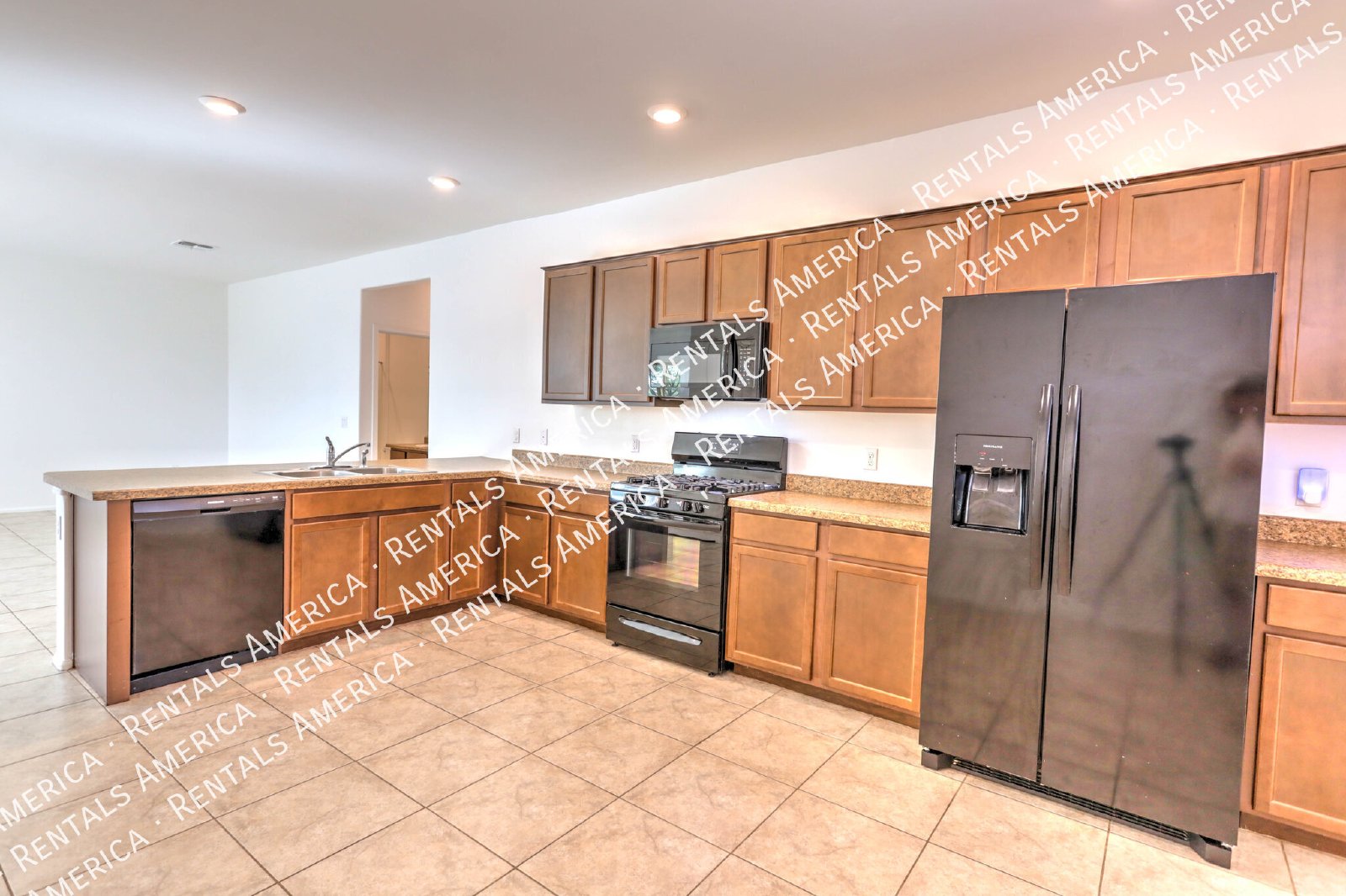 Beautiful 3 bed/2 bath Home with Washer/Dryer Connections! property image
