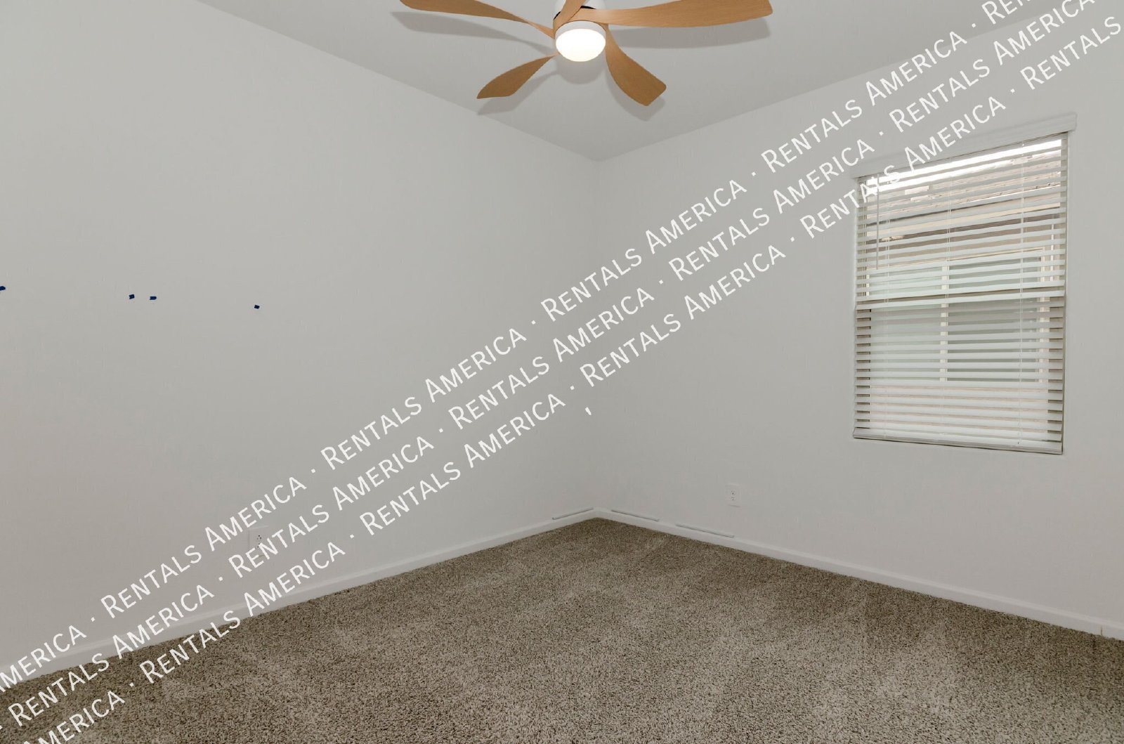 Charming 3 bedroom 2 bathroom home in Vail AZ property image