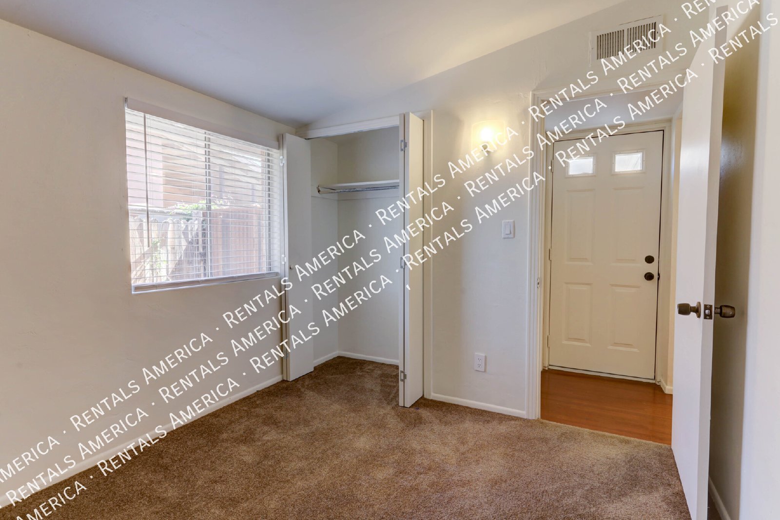 Charming 3 bedroom 2 bath Home with Modern Comforts property image