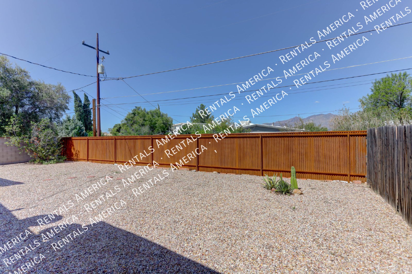Charming 3 bedroom 2 bath Home with Modern Comforts property image