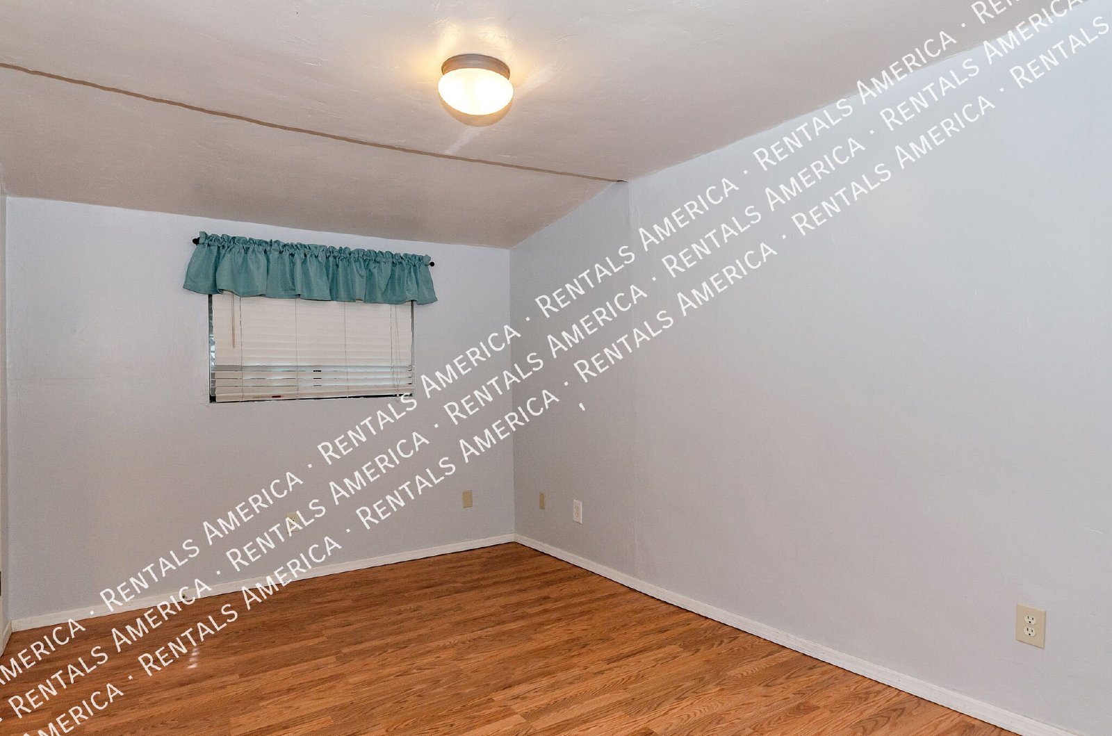 Rental available in El Presidio Historic District downtown property image