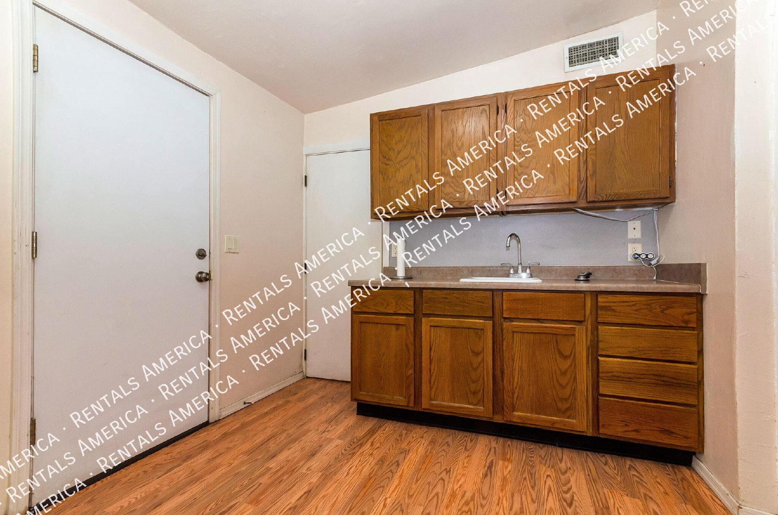 Rental available in El Presidio Historic District downtown property image
