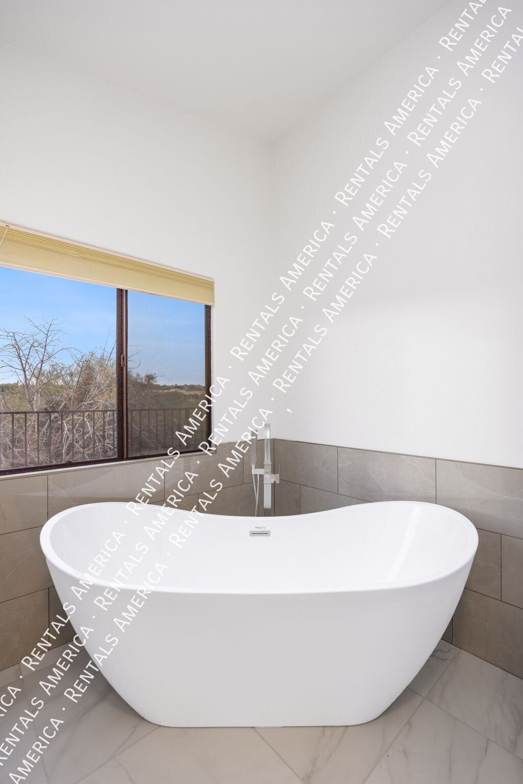 Renovated Oro Valley 5 bedroom, 3 bath home property image