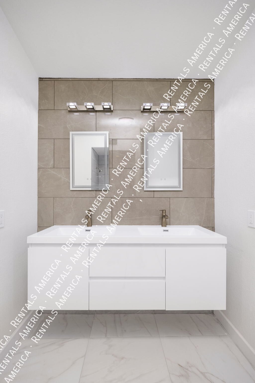 Renovated Oro Valley 5 bedroom, 3 bath home property image