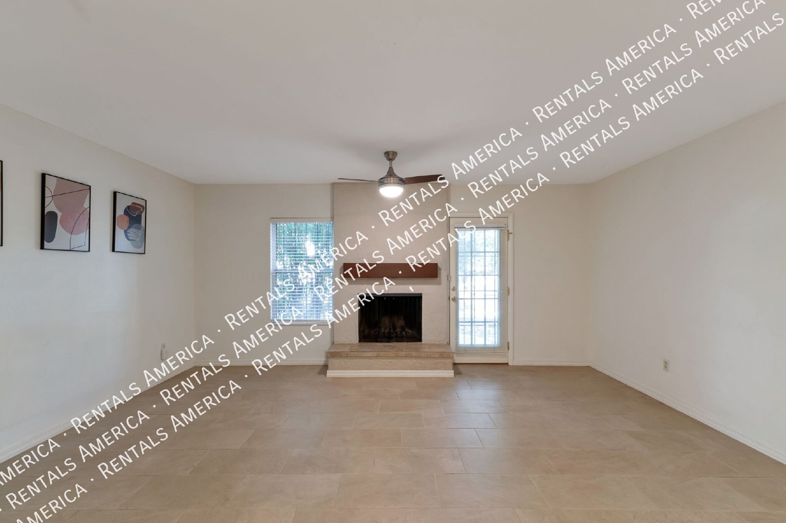 Stylish 2 Bedroom 2 Bathroom Townhome property image