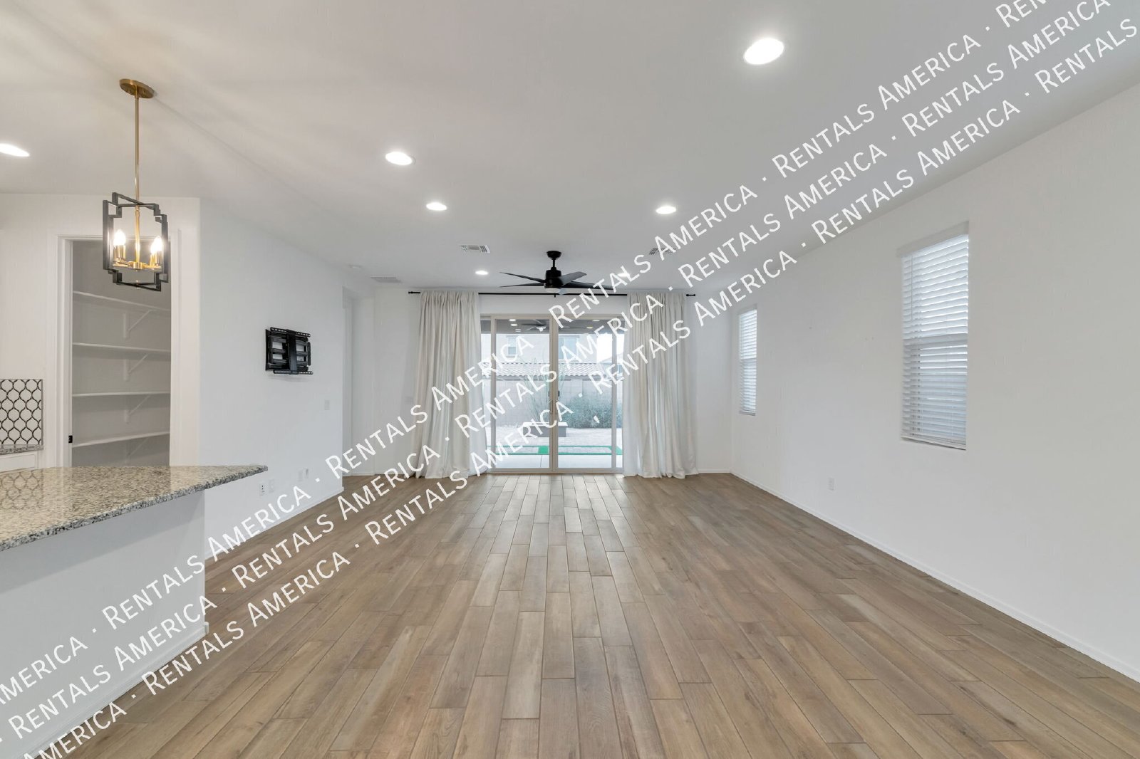 Beautiful 4 bedroom house in Vail AZ property image