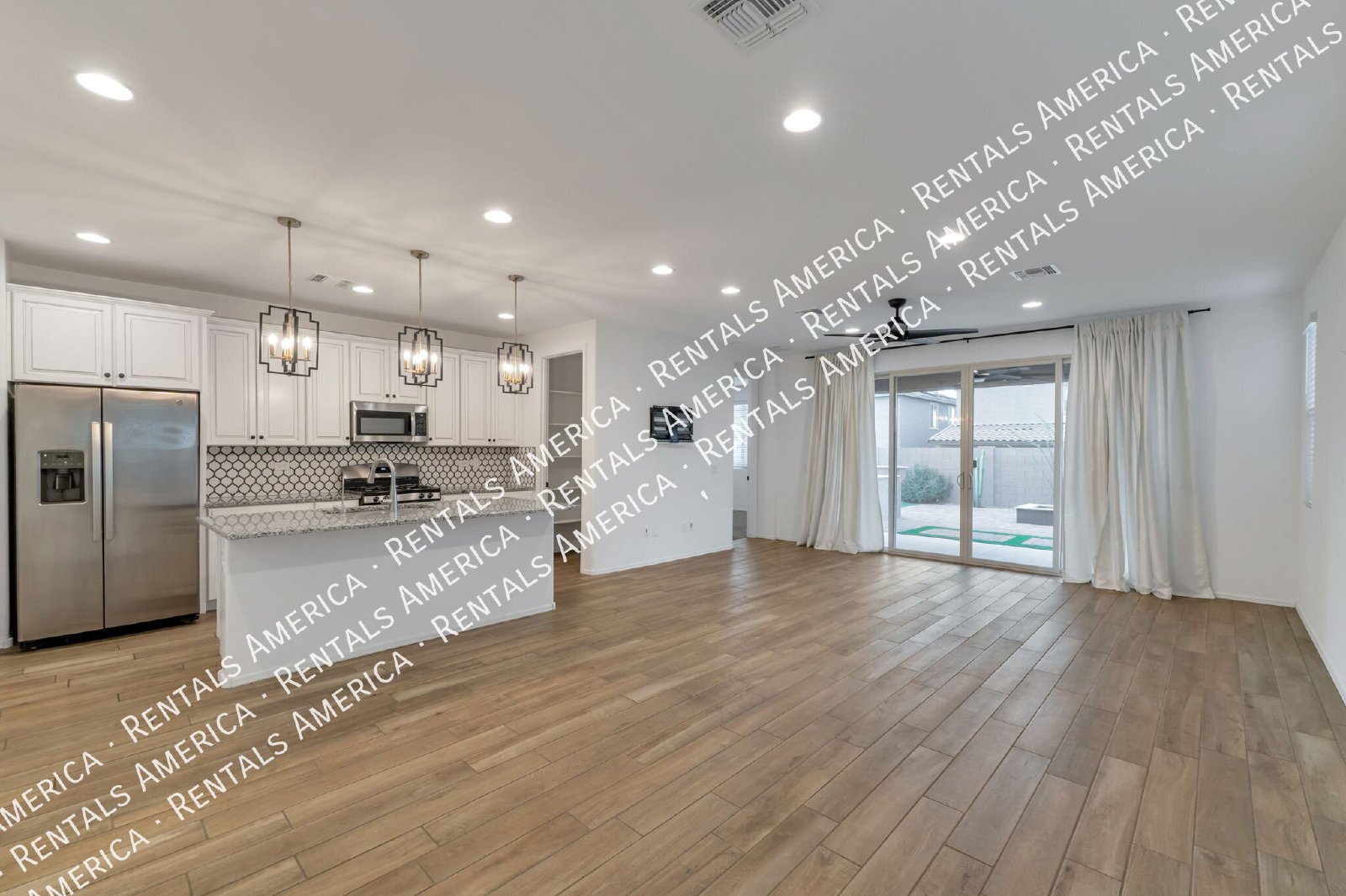 Beautiful 4 bedroom house in Vail AZ property image